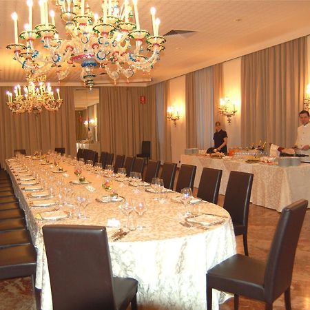 Astoria Hotel Italia Udine Exterior photo