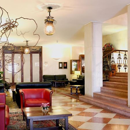 Astoria Hotel Italia Udine Exterior photo