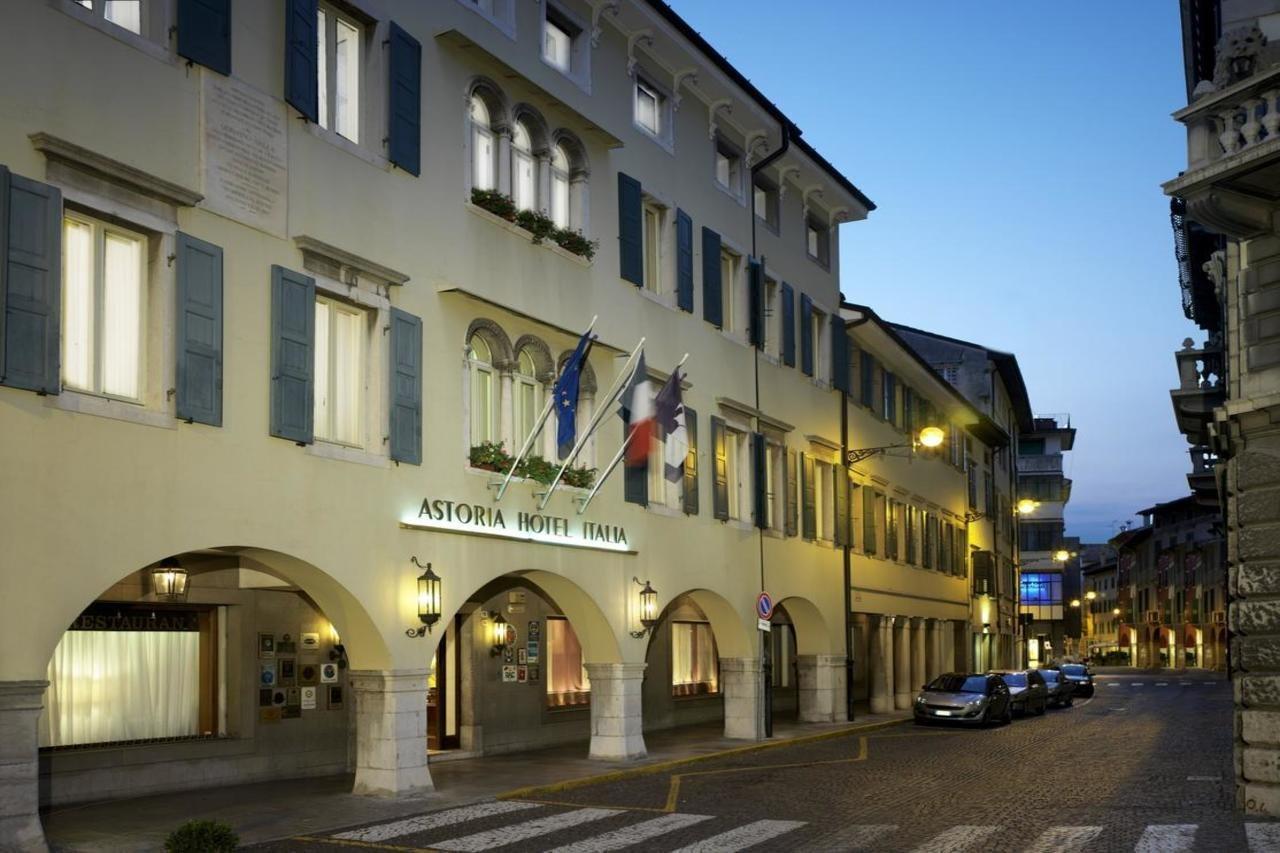 Astoria Hotel Italia Udine Exterior photo