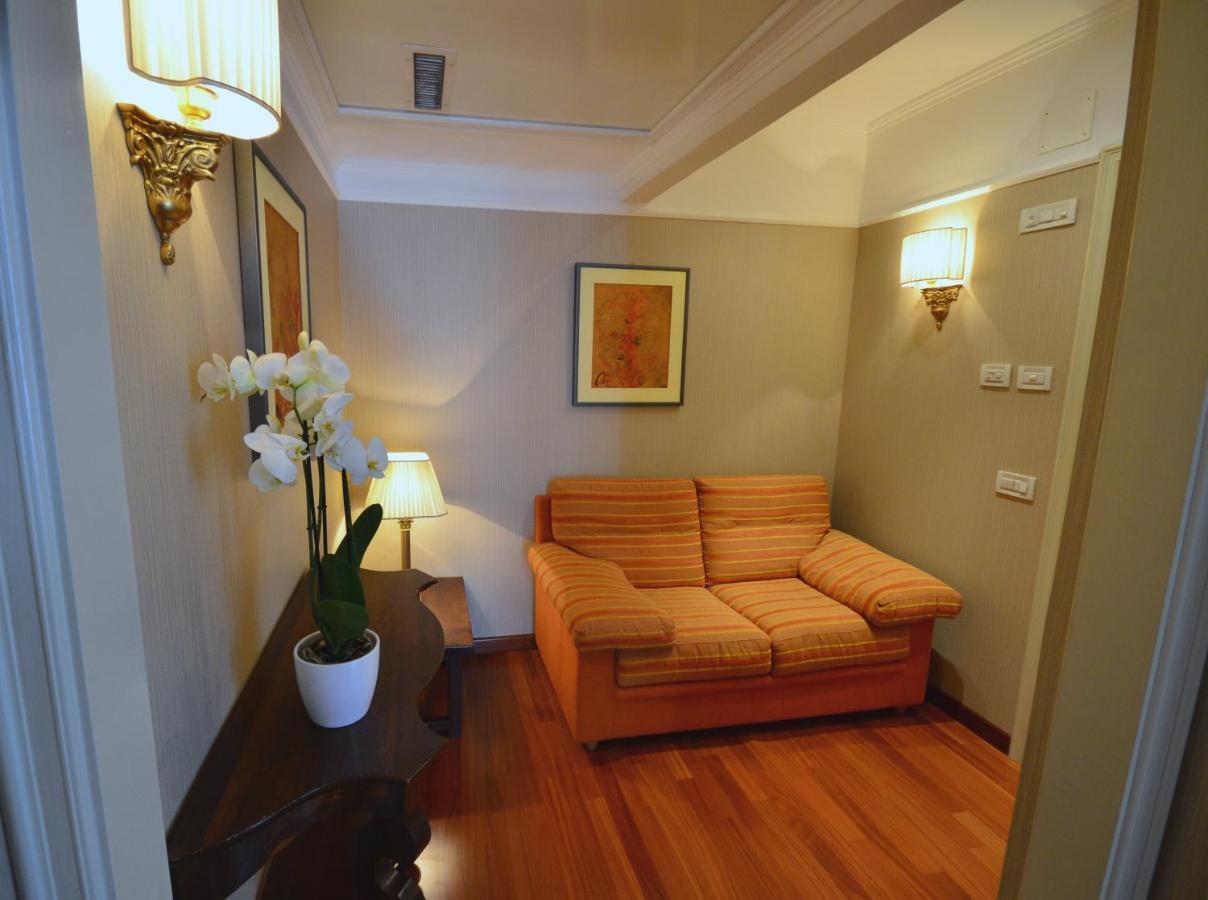 Astoria Hotel Italia Udine Exterior photo
